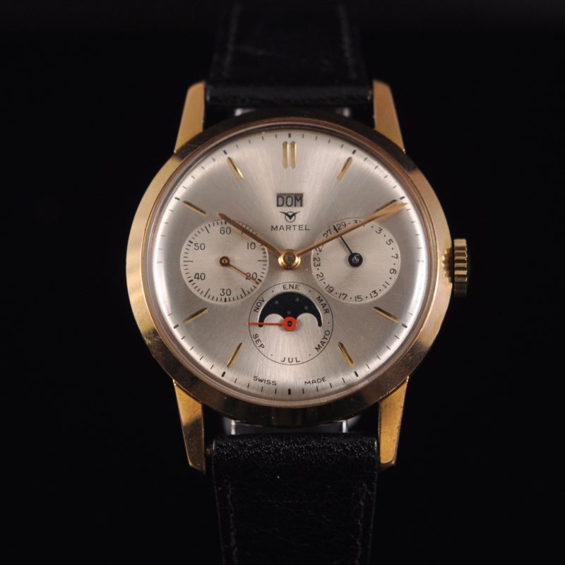 UNIVERSAL GENEVE MARTEL TRIPLE QUANTIEME PHASE DE LUNE