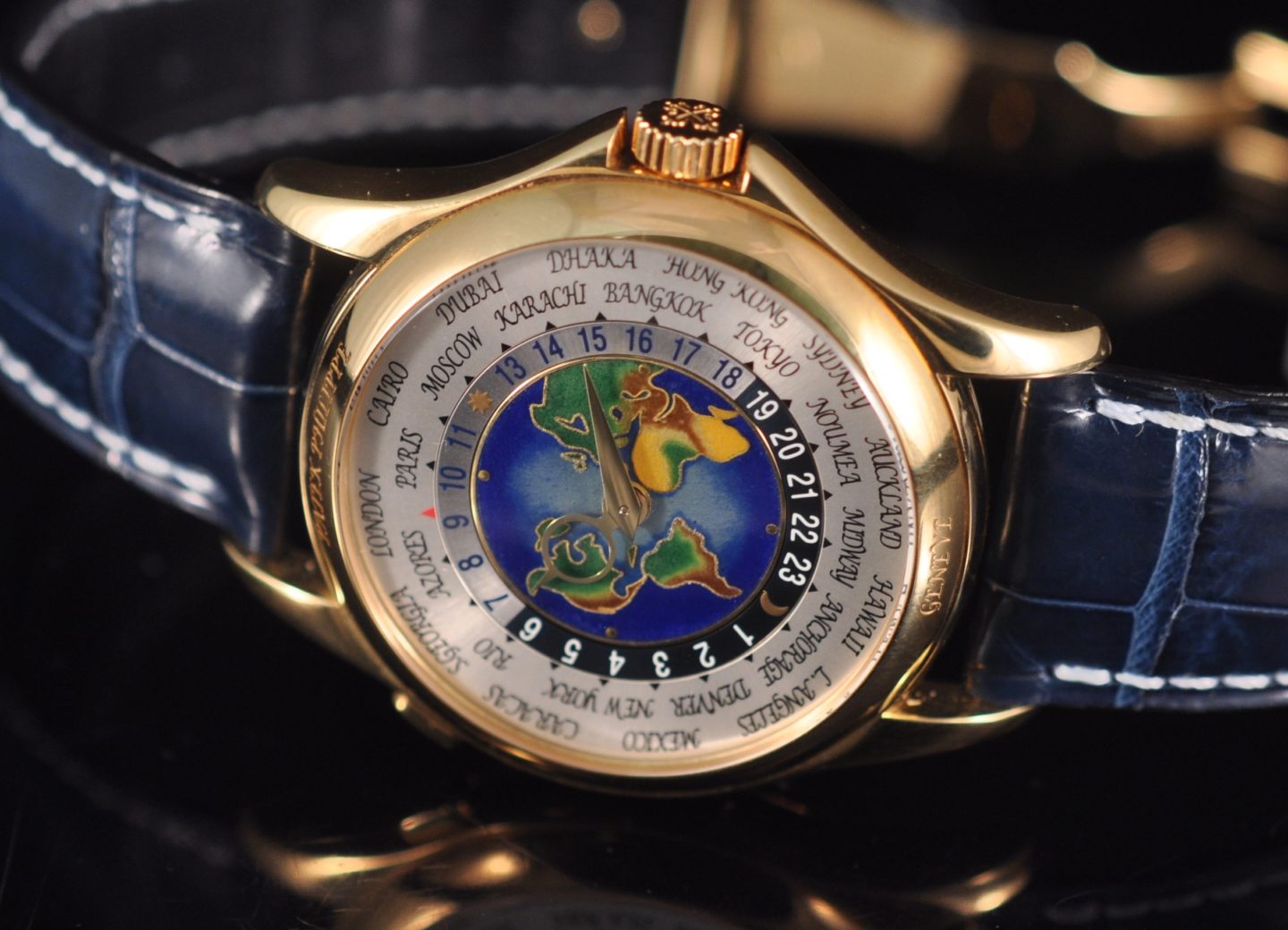Patek philippe world time 5131j hotsell