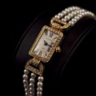 CARTIER LOUVRE DIAMONDS BEZEL AND PEARLS STRAP