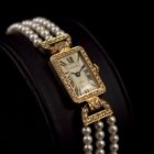 CARTIER LOUVRE DIAMONDS BEZEL AND PEARLS STRAP