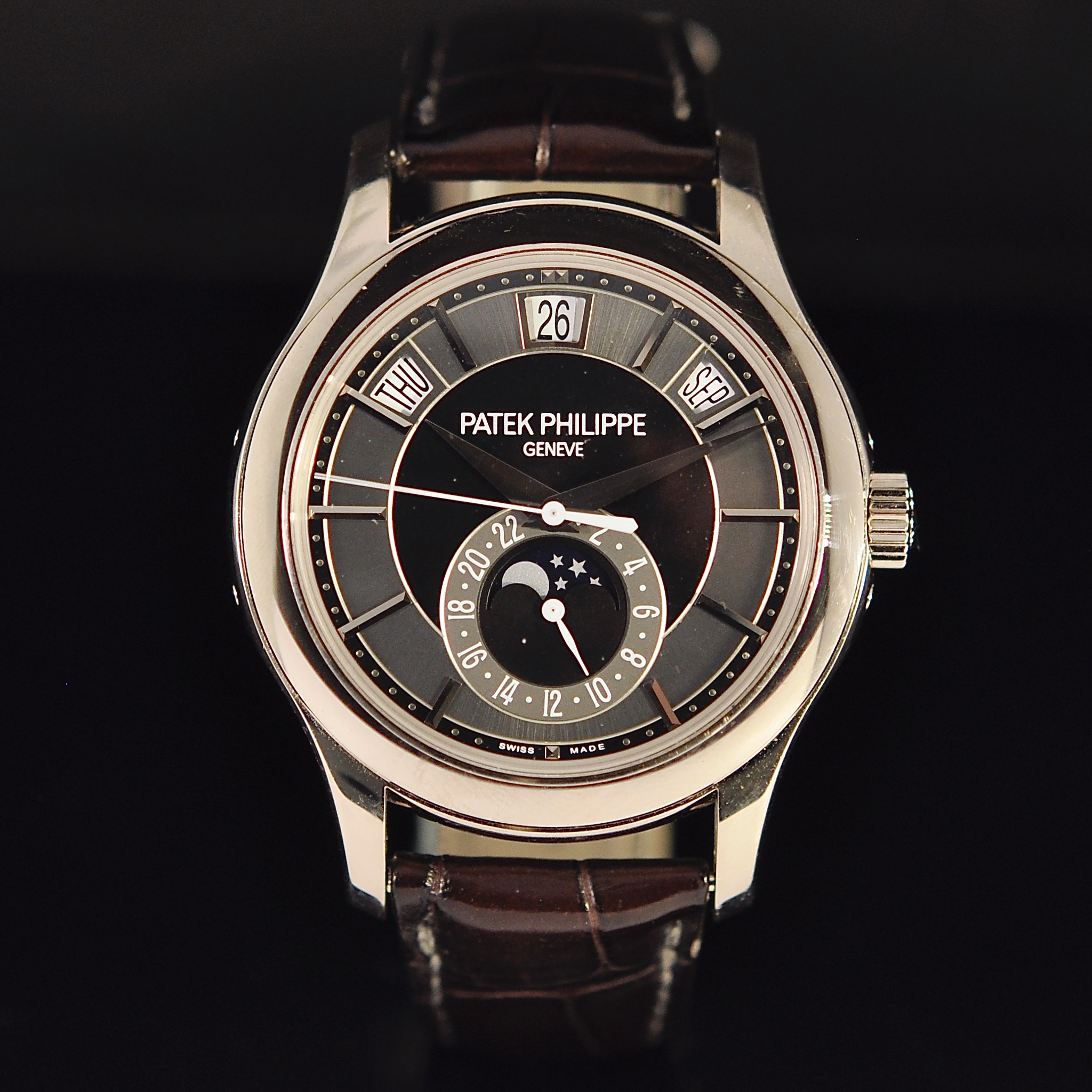 PATEK PHILIPPE ANNUAL CALENDAR MOON PHASE REF. 5205G