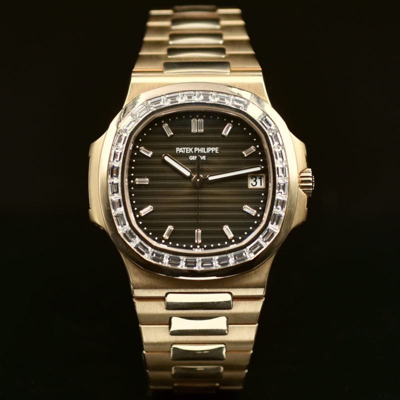 PATEK PHILIPPE NAUTILUS REF. 5723/1R-010 PINK GOLD FULL SET