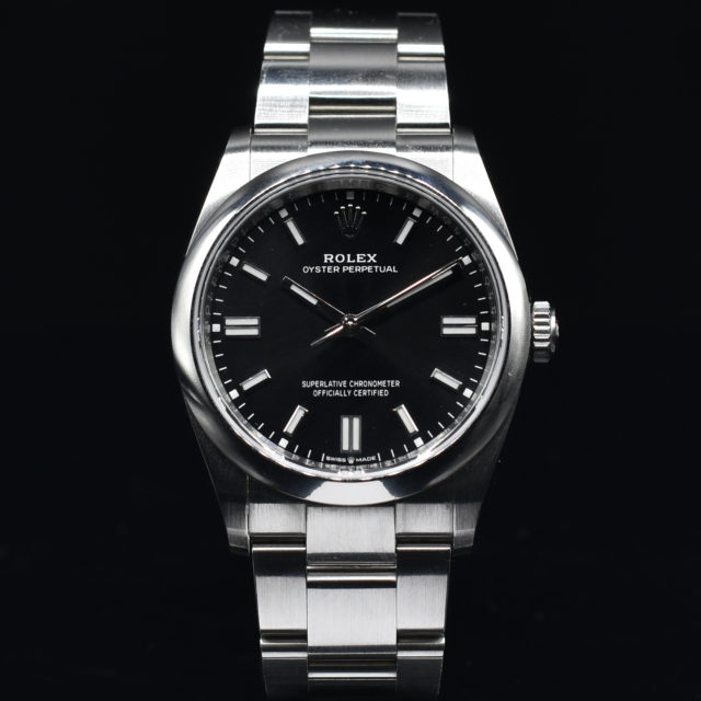 ROLEX OYSTER PERPETUAL REF. 126000 BOX AND PAPERS