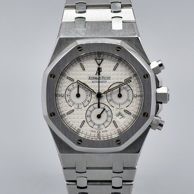AUDEMARS PIGUET ROYAL OAK REF. 25860ST BOX AND EXTRACT FROM THE ARCHIVES