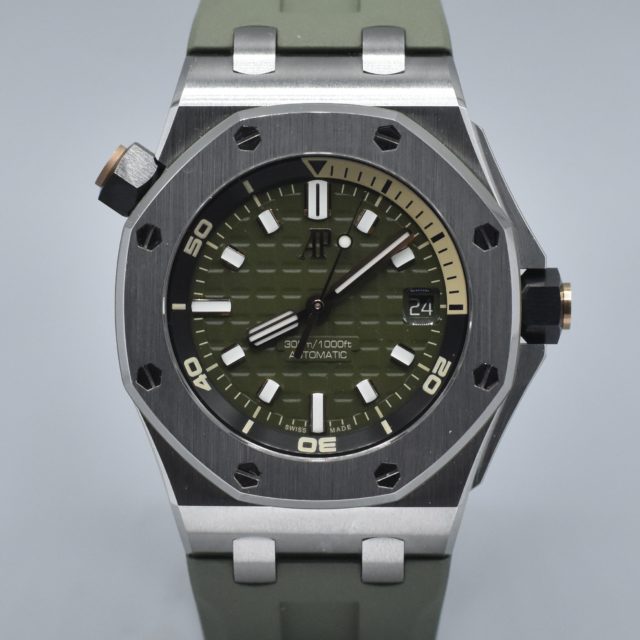 AUDEMARS PIGUET ROYAL OAK OFF SHORE DIVER REF. 15720ST FULL SET