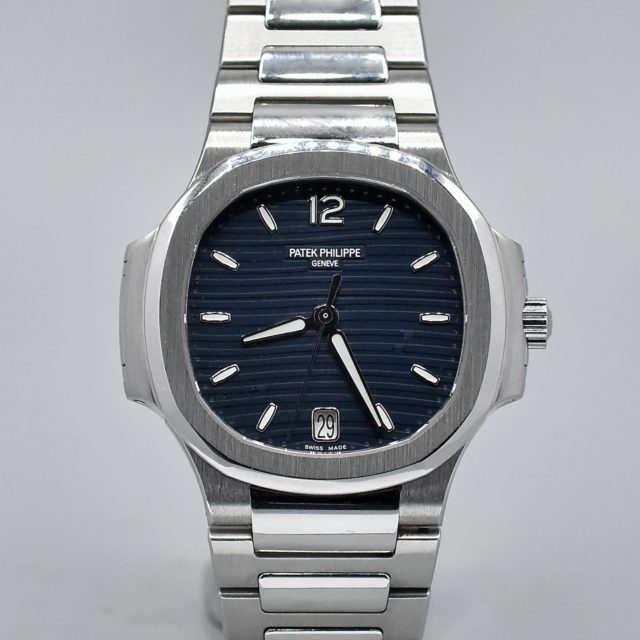 PATEK PHILIPPE NAUTILUS DAME REF. 7118/1A FULL SET