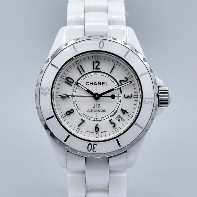 CHANEL J12 REF. H0970 BOX AND PAPERS