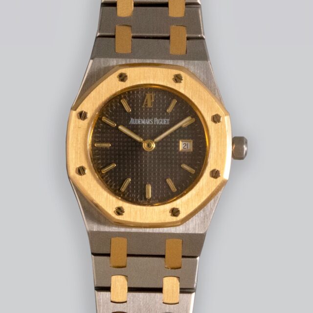 AUDEMARS PIGUET ROYAL OAK REF. 6048/424SA WITH BOX AND PAPERS