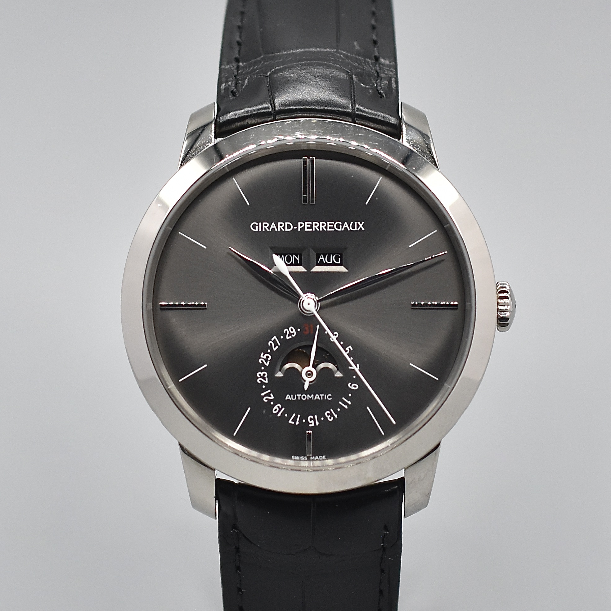 GIRARD PERREGAUX 1966 FULL CALENDAR REF. 49535 BOX AND CARD