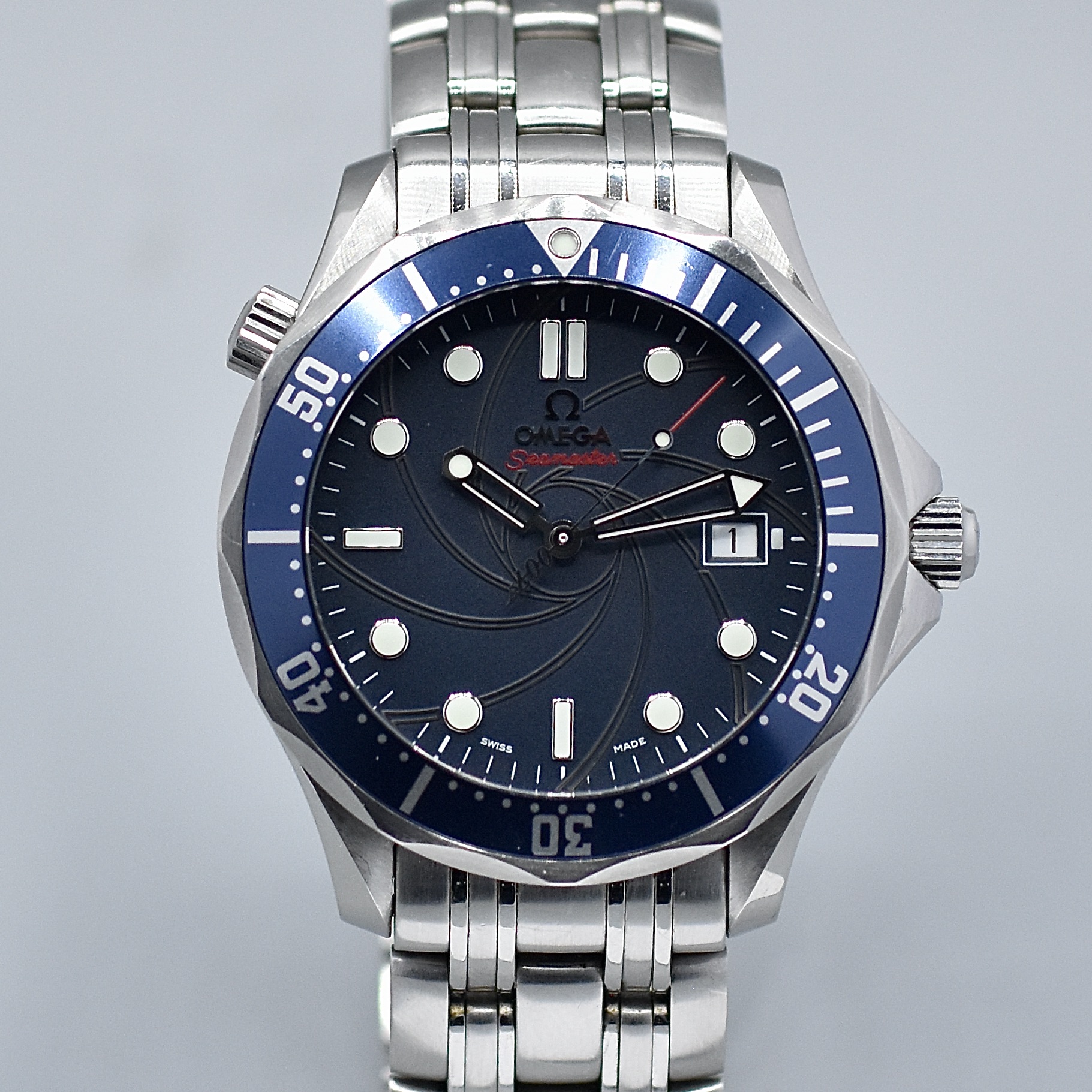 OMEGA SEAMASTER JAMES BOND 007 “CASINO ROYAL” REF. 2226.80.00 LIMITED EDITION