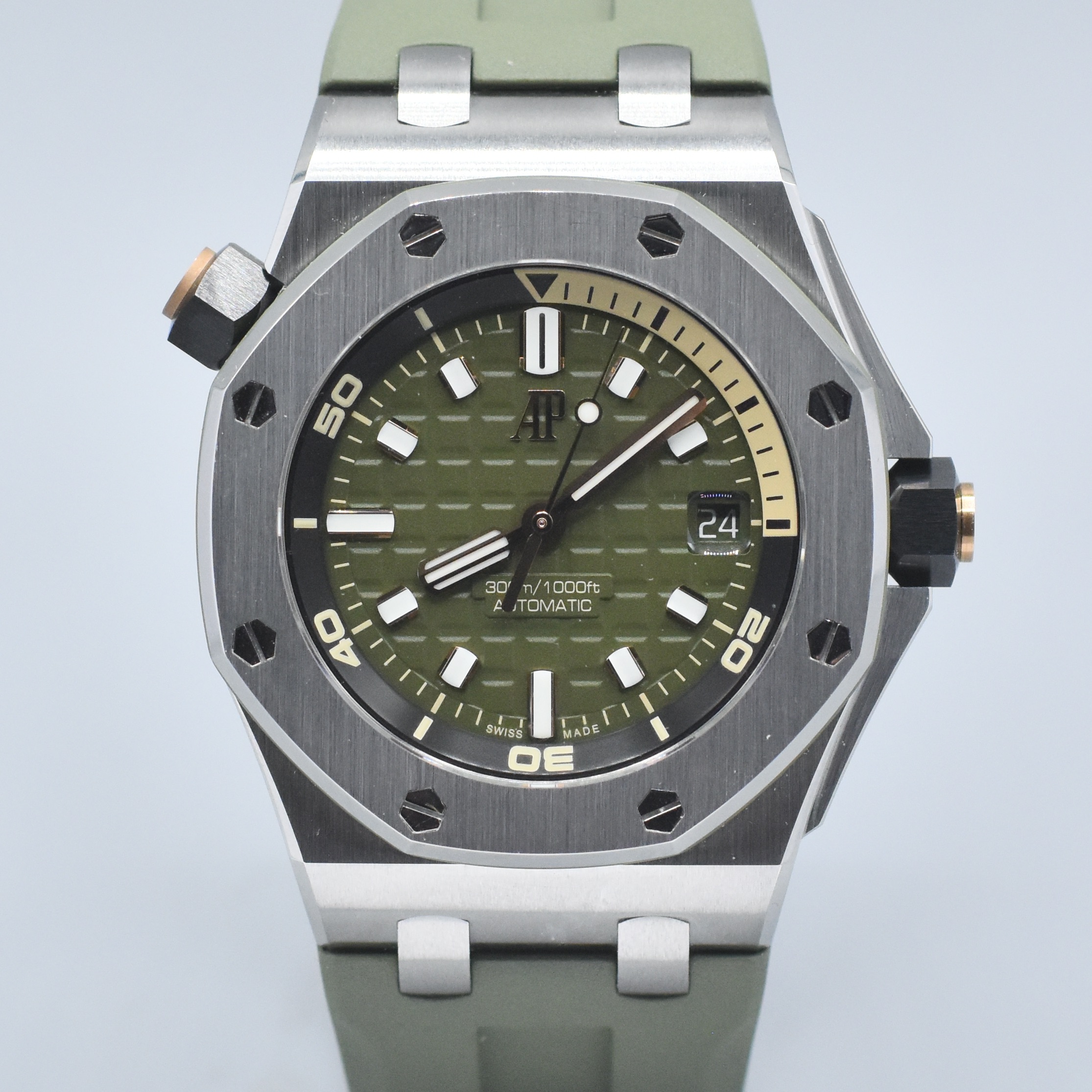 AUDEMARS PIGUET ROYAL OAK OFF SHORE DIVER REF. 15720ST FULL SET